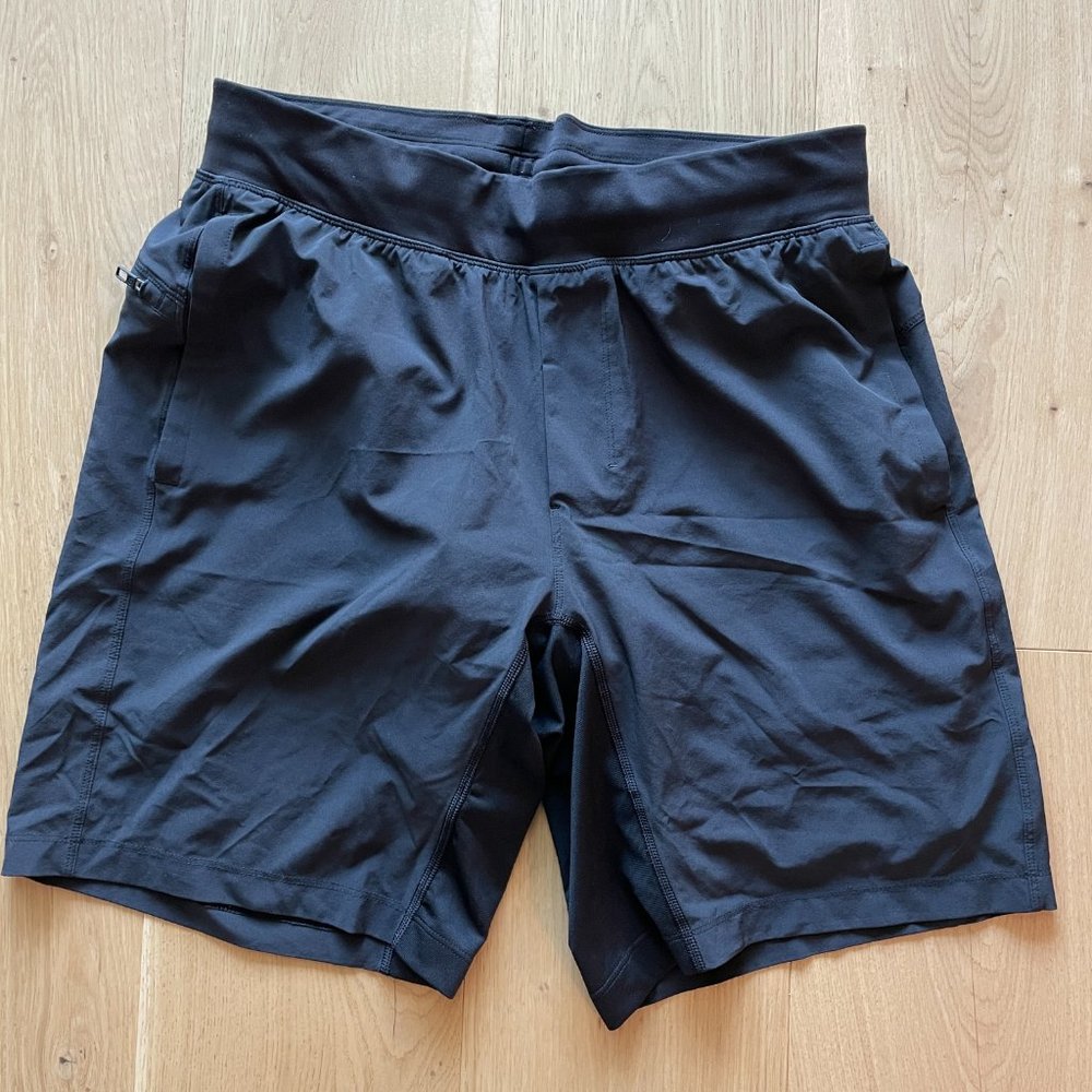 Lululemon Large Pace Breaker Lined Short 9" - Picture 10 of 10